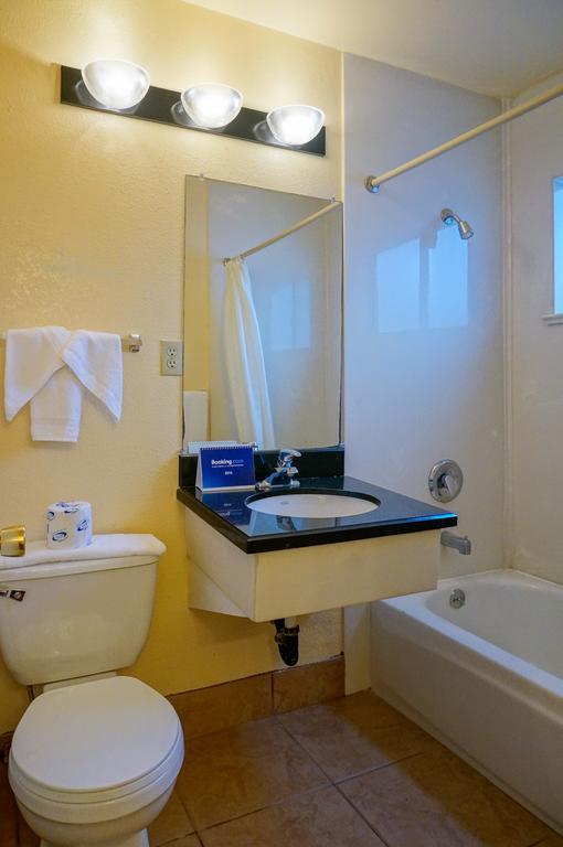 Budget Inn Redwood City (Adults Only) Dış mekan fotoğraf